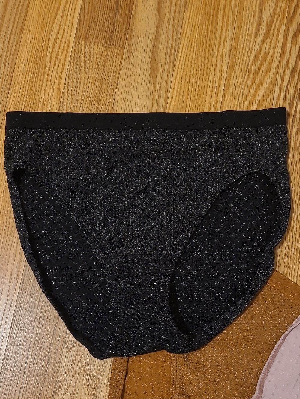 Victoria's Secret Seamless High Leg Briefs - Picture 2 of 7